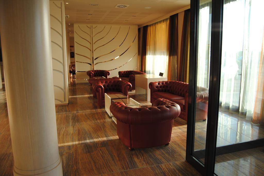 Grand Hotel Forlì Екстериор снимка