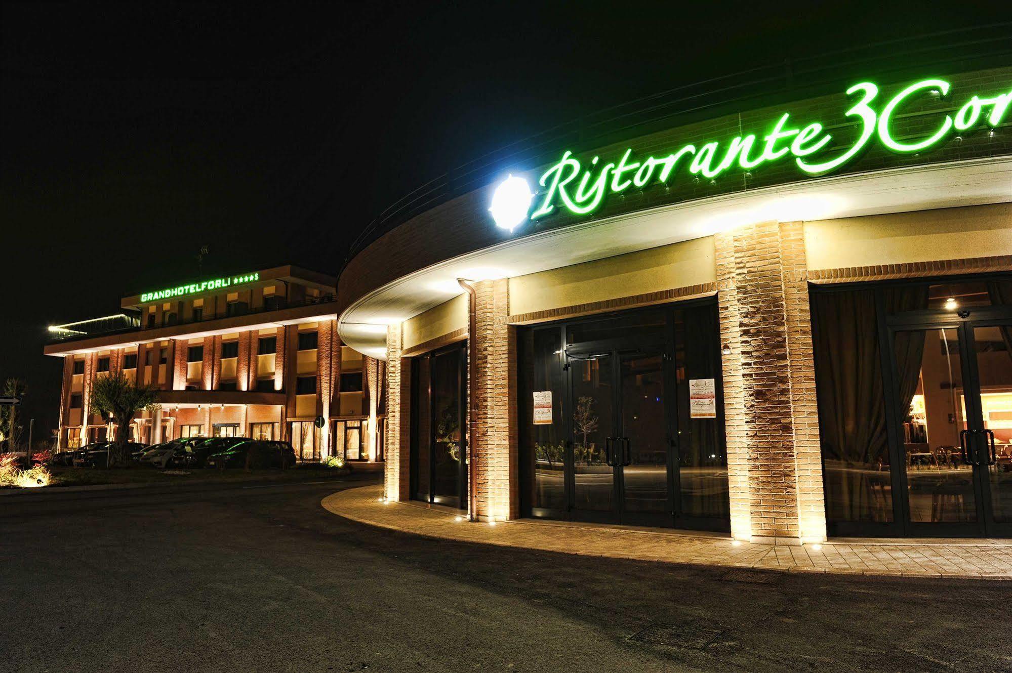 Grand Hotel Forlì Екстериор снимка